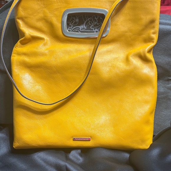 Vince Camuto Handbags - NWOT Vince Camuto Vibrant Yellow Shoulder Bag